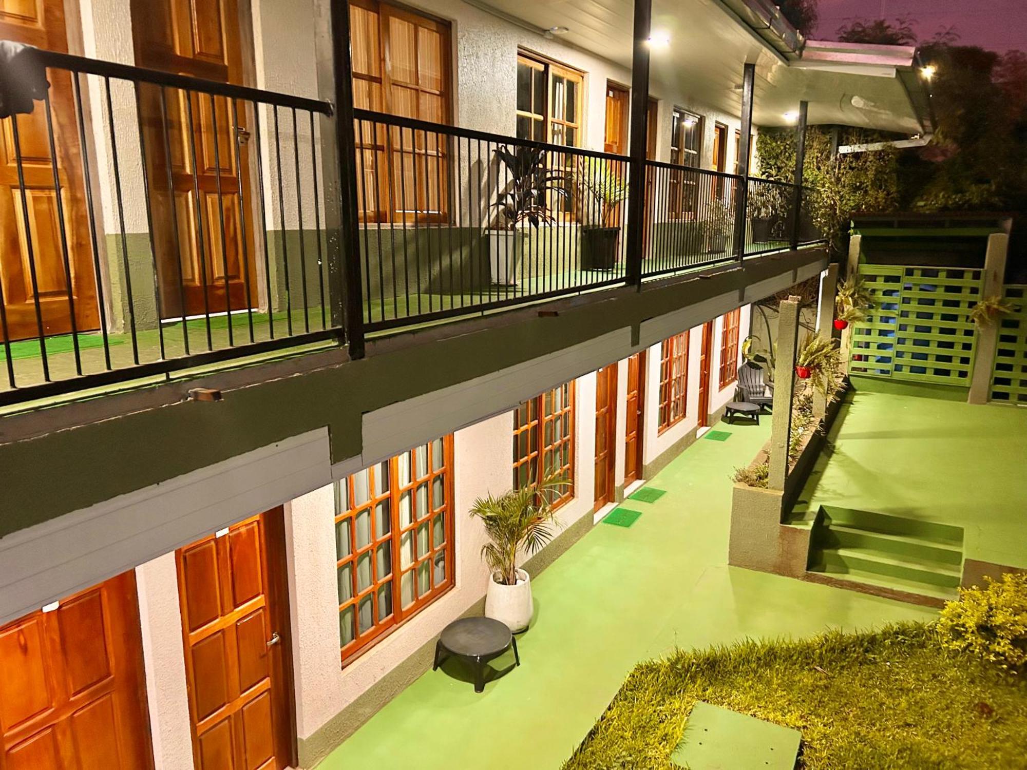 Tupa Hotel Iguazu Puerto Iguazú Exteriör bild