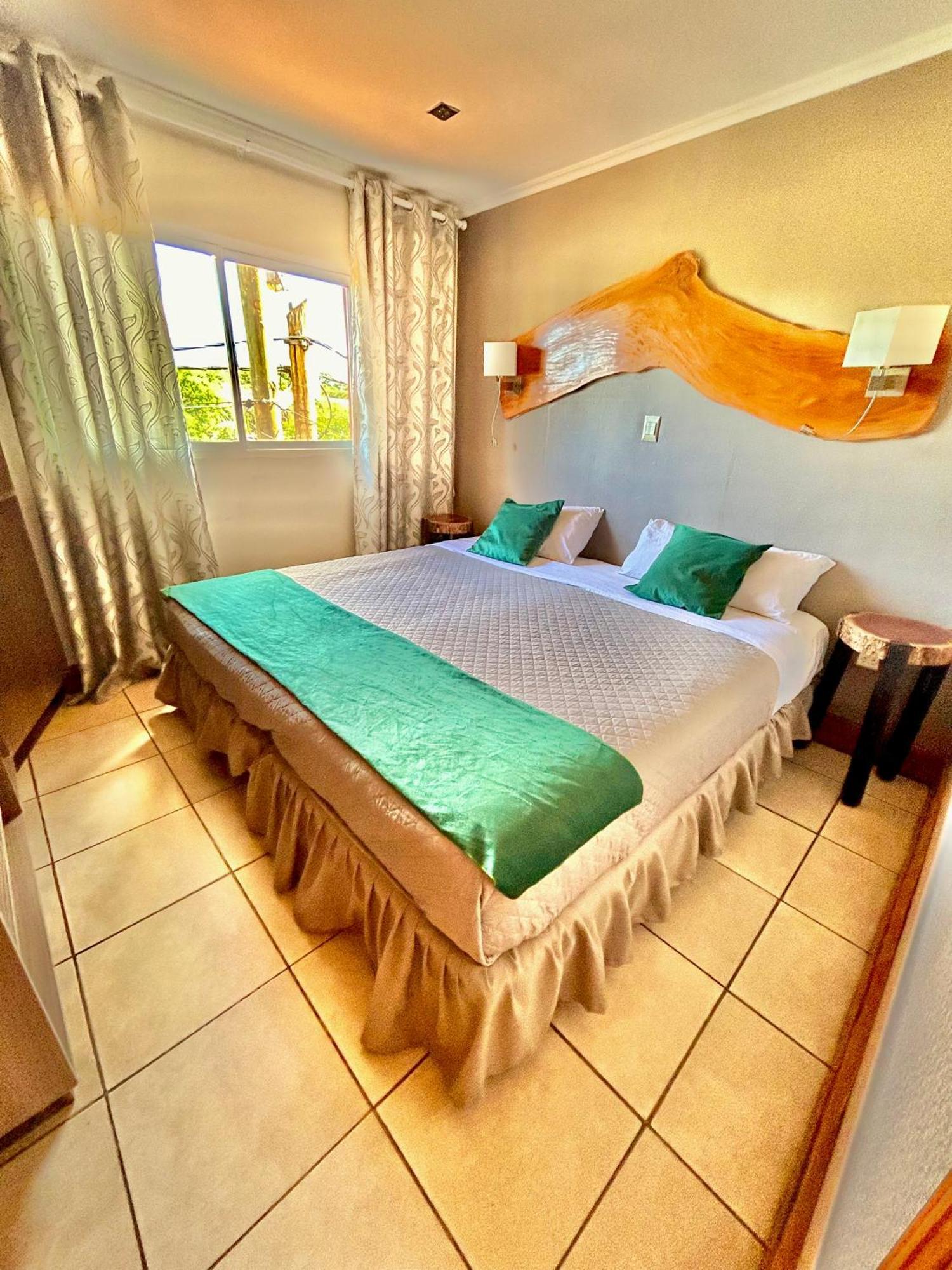Tupa Hotel Iguazu Puerto Iguazú Exteriör bild