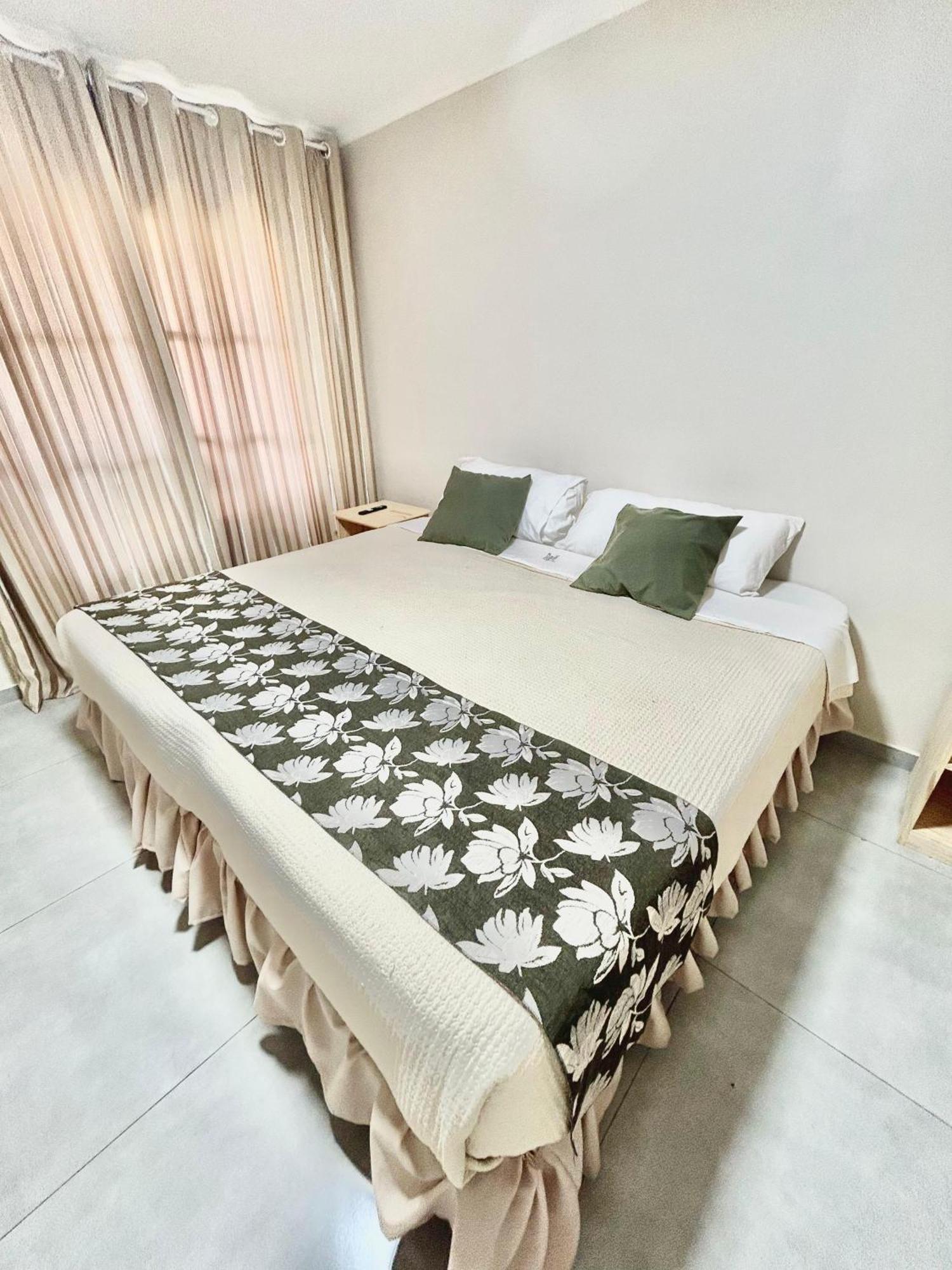 Tupa Hotel Iguazu Puerto Iguazú Exteriör bild